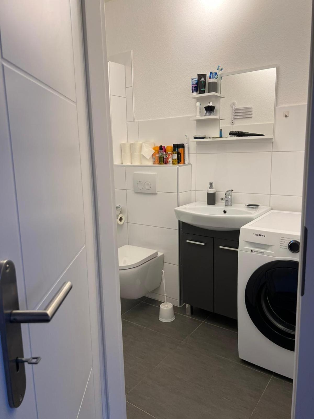 Moderne Und Helle Ferienwohnung Im Herzen Der Stadt Dortmund Eksteriør bilde